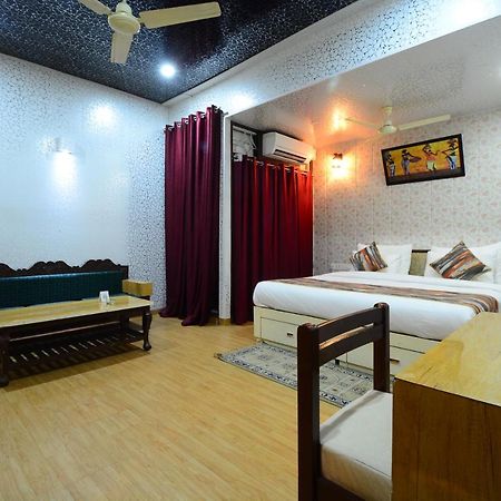 Hotel Bamboo Castle Dźajpur Zewnętrze zdjęcie