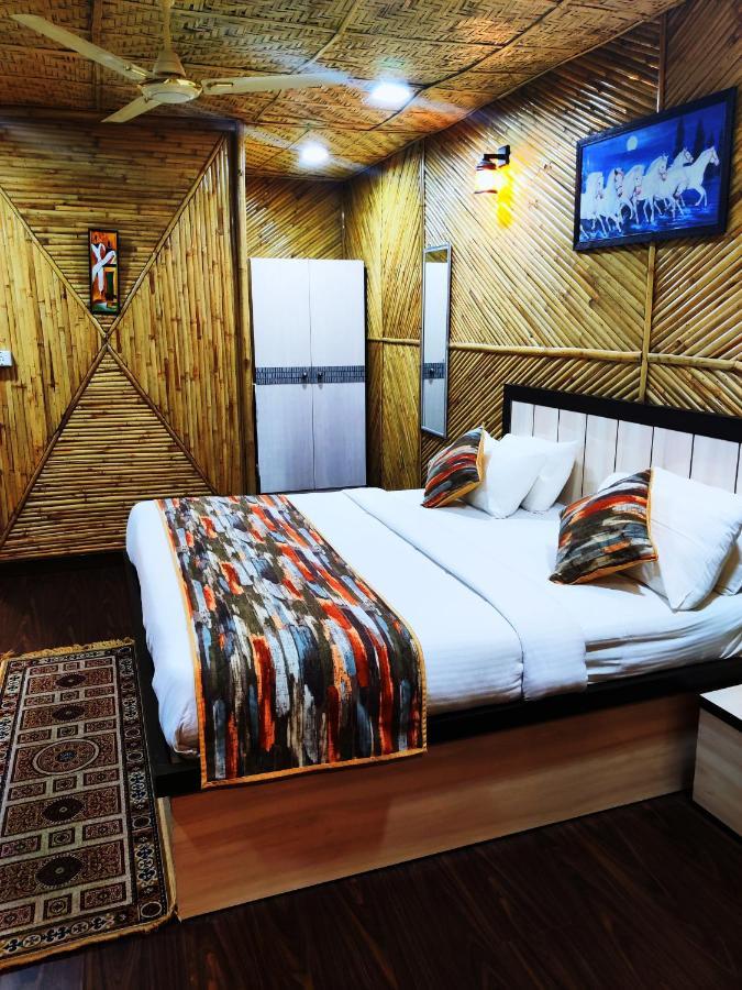 Hotel Bamboo Castle Dźajpur Zewnętrze zdjęcie