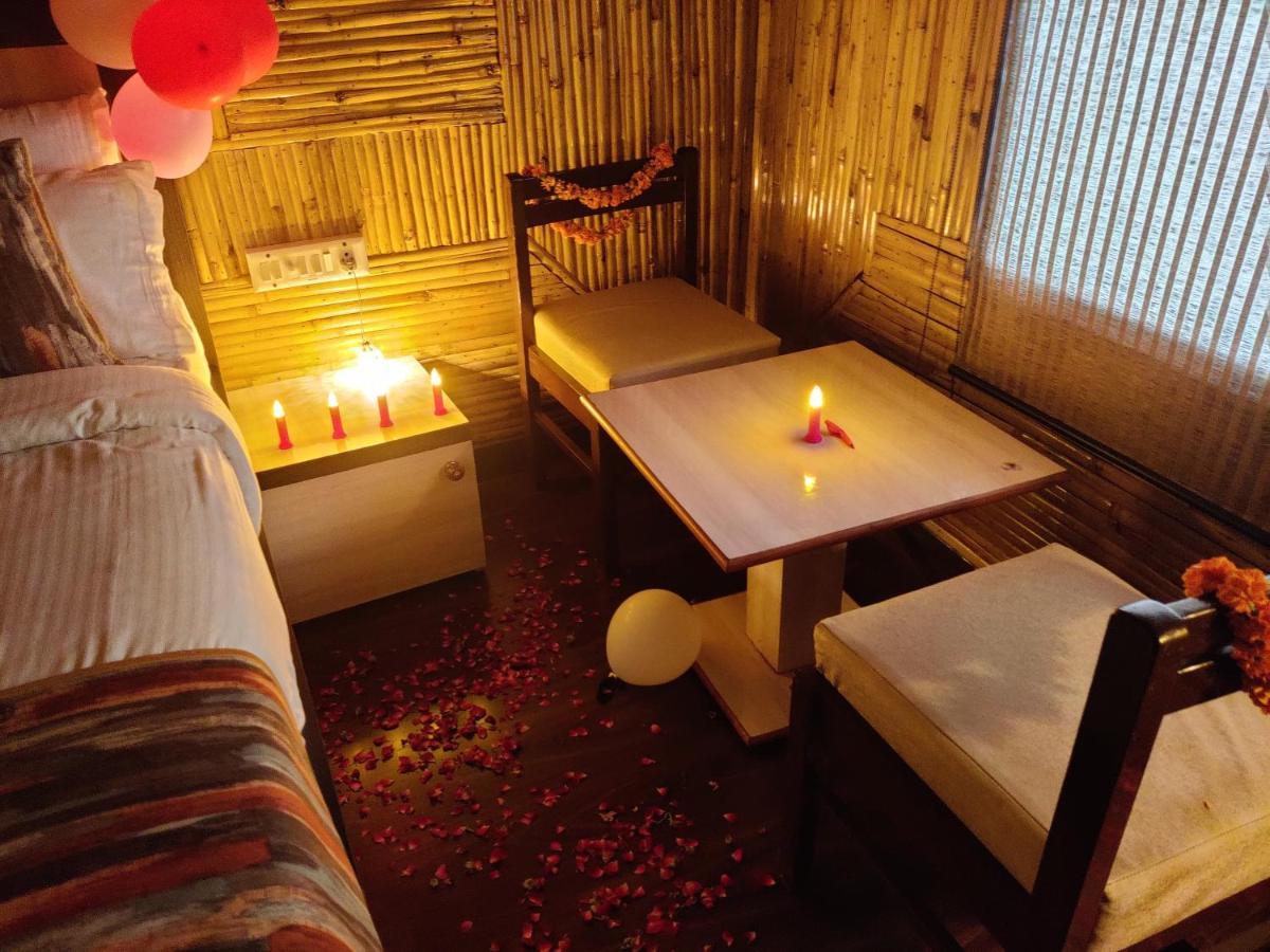 Hotel Bamboo Castle Dźajpur Zewnętrze zdjęcie