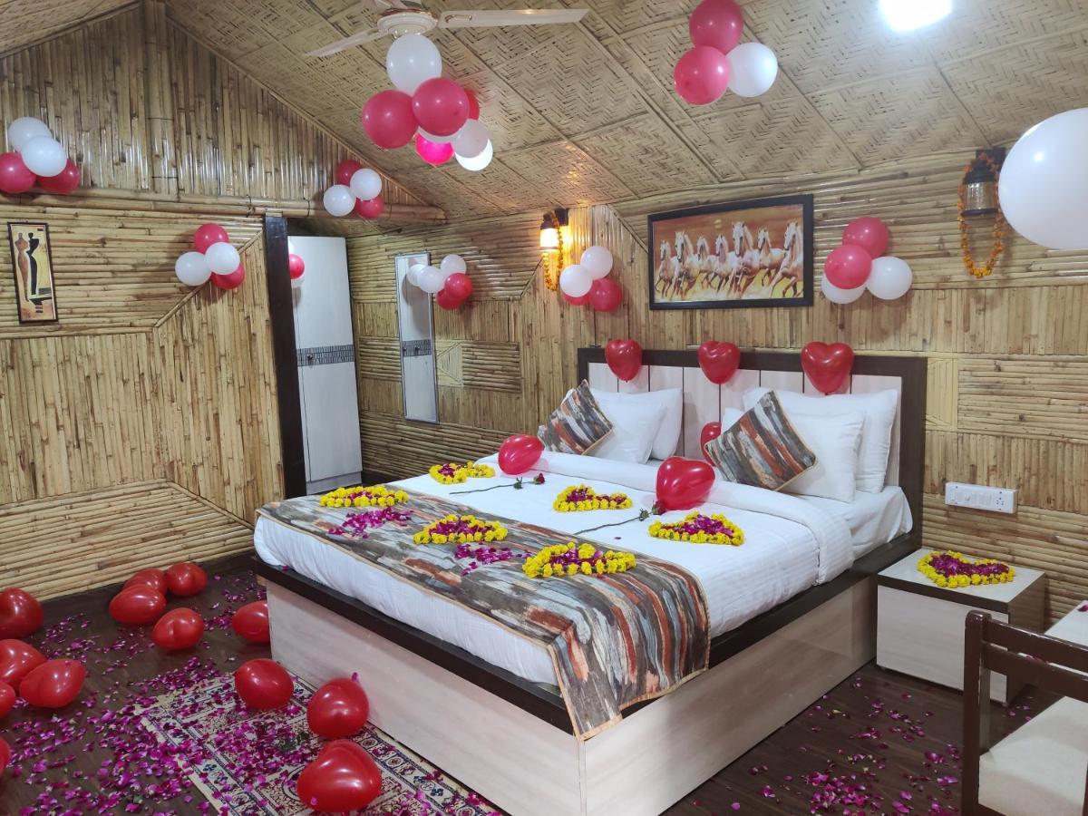 Hotel Bamboo Castle Dźajpur Zewnętrze zdjęcie