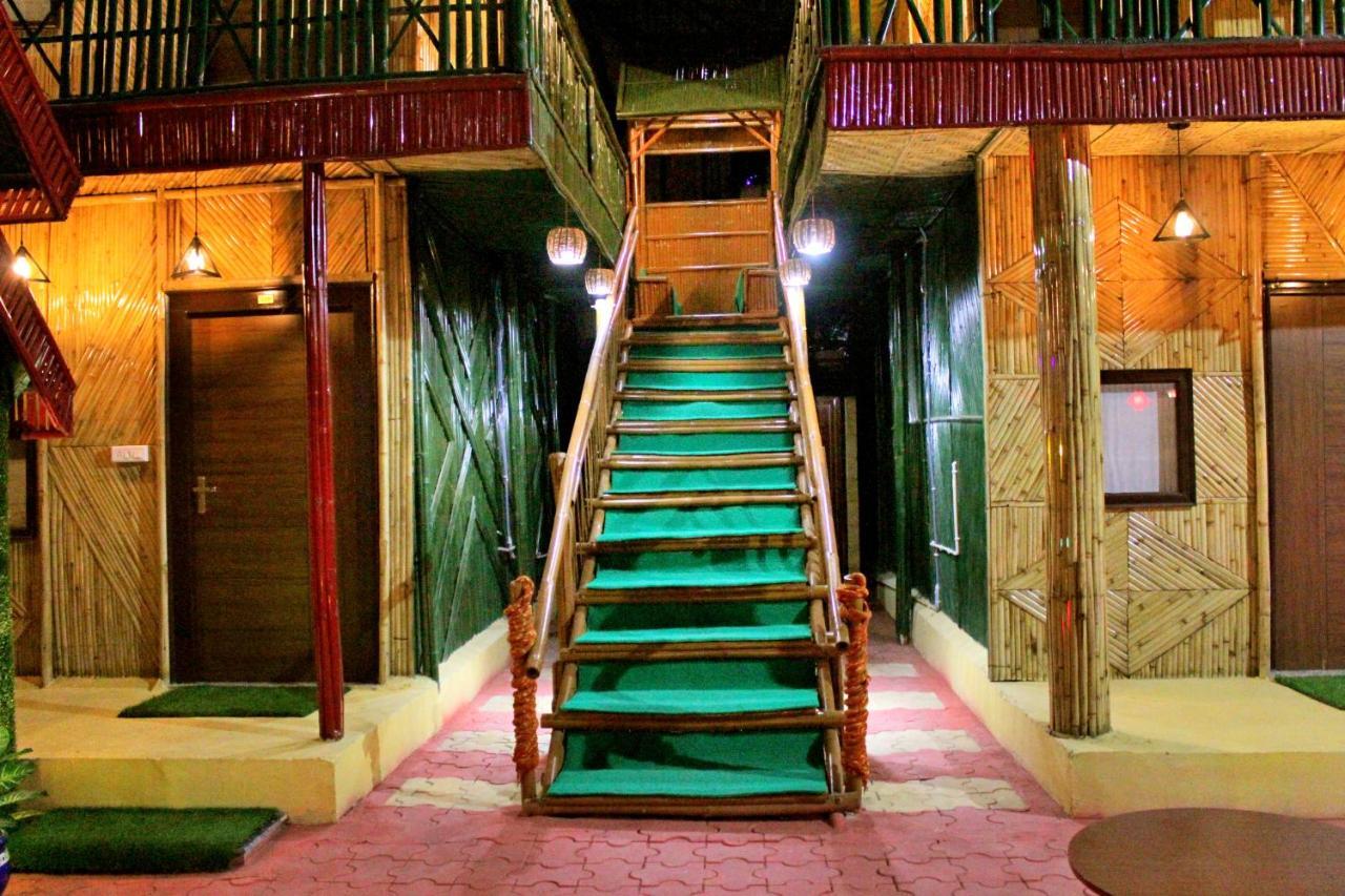 Hotel Bamboo Castle Dźajpur Zewnętrze zdjęcie