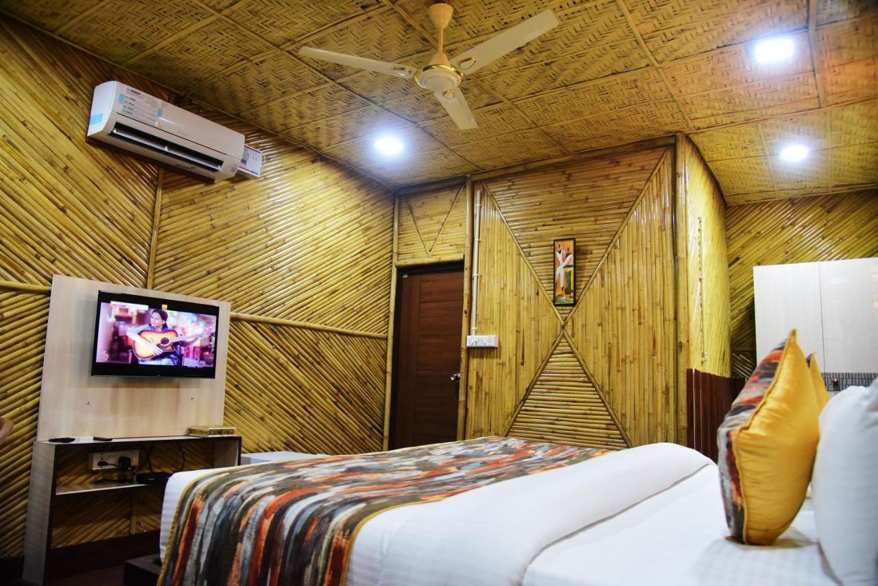Hotel Bamboo Castle Dźajpur Zewnętrze zdjęcie