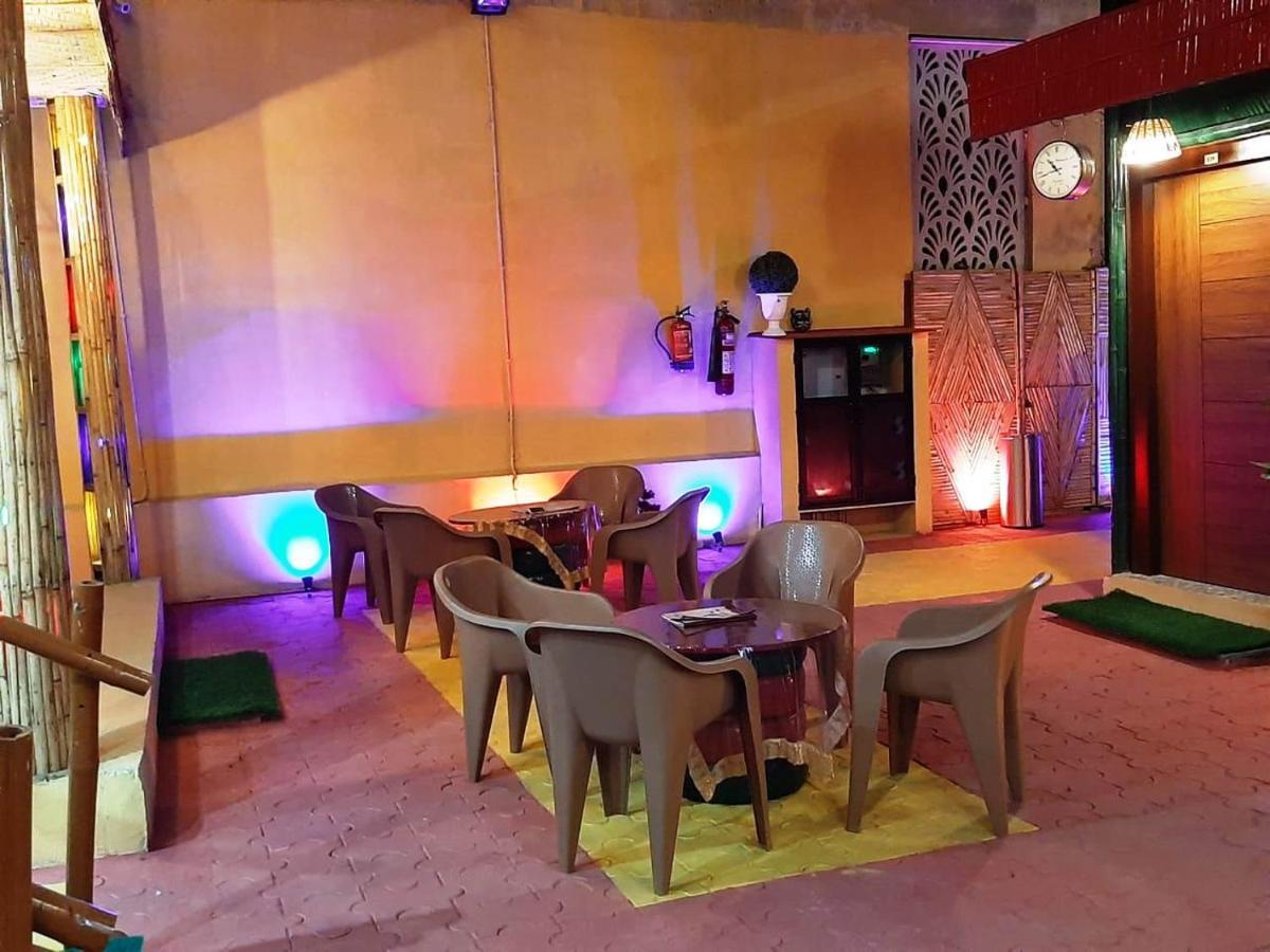Hotel Bamboo Castle Dźajpur Zewnętrze zdjęcie